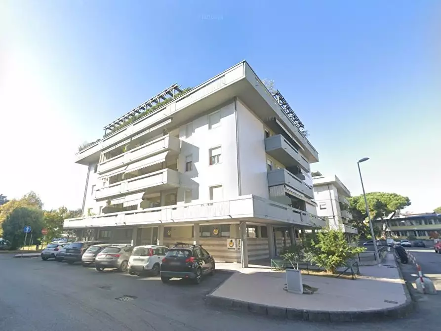 appartamento in vendita a Carrara in zona Avenza