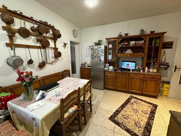 appartamento in vendita a Carrara in zona Marina di Carrara