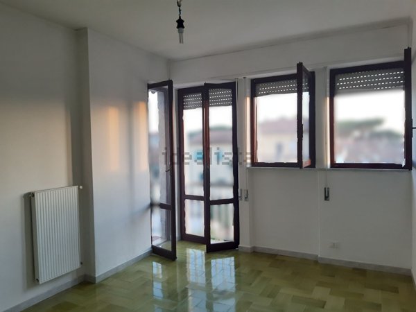 appartamento in vendita a Carrara