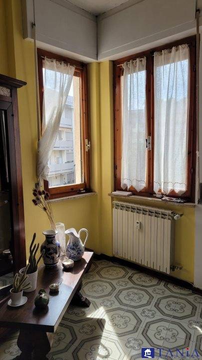 appartamento in vendita a Carrara in zona Marina di Carrara