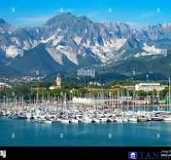 casa indipendente in vendita a Carrara in zona Marina di Carrara