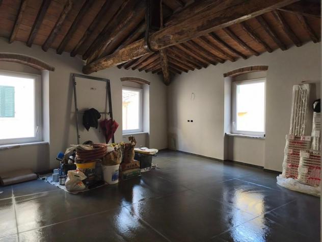 appartamento in vendita a Carrara