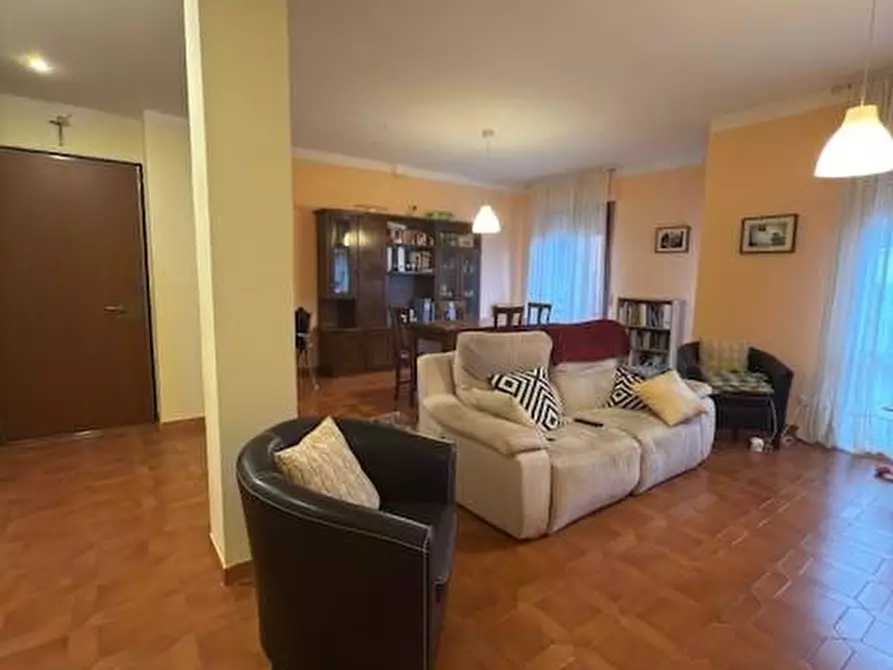 appartamento in vendita a Carrara in zona Avenza