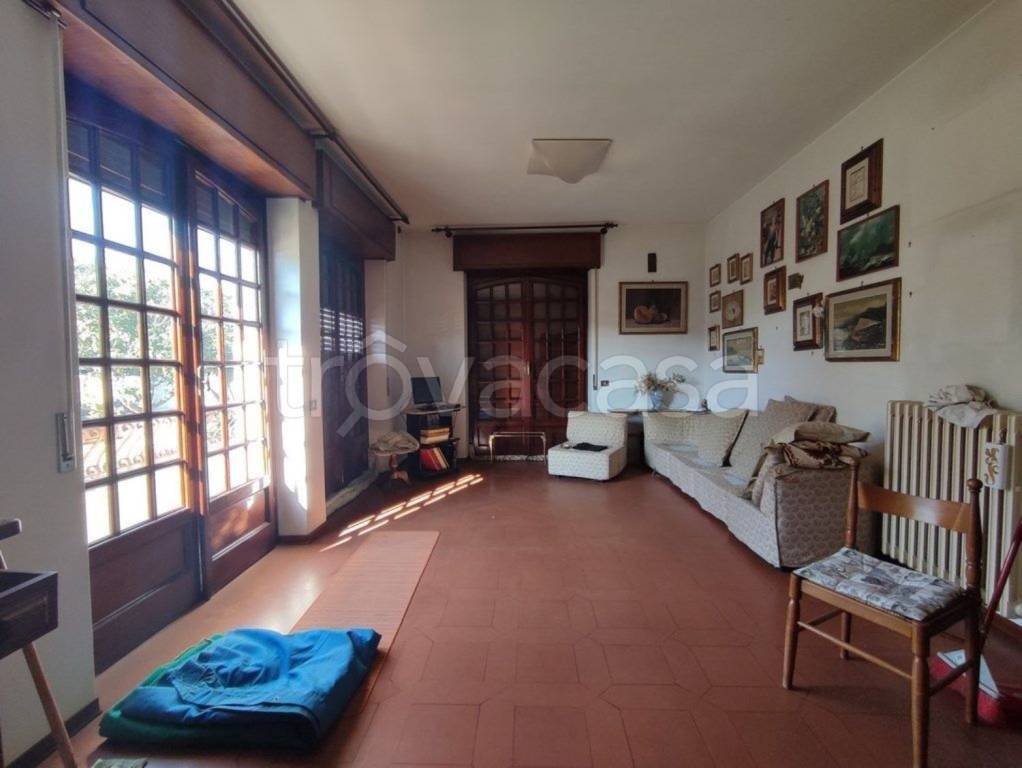 casa indipendente in vendita a Carrara in zona Marina di Carrara