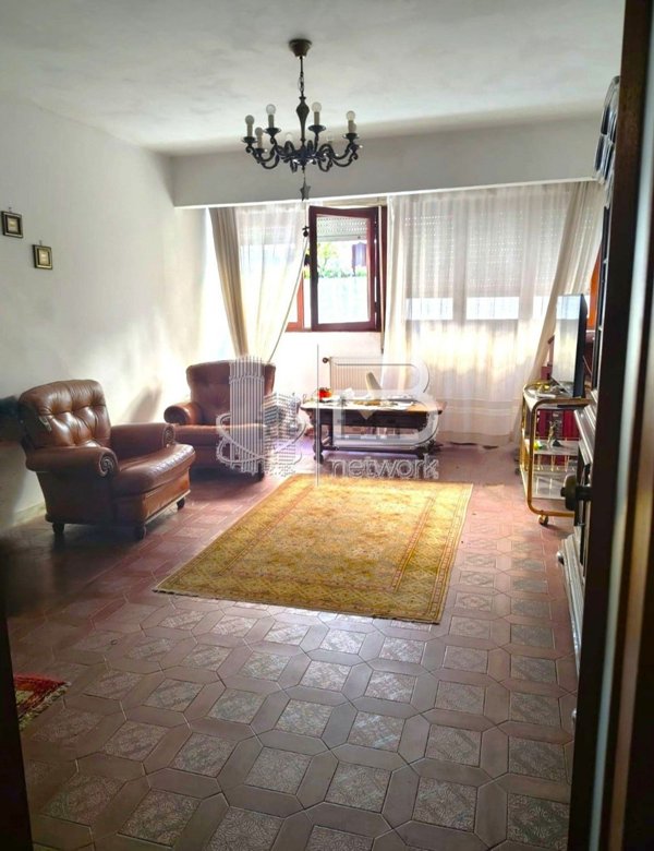 appartamento in vendita a Carrara in zona Marina di Carrara