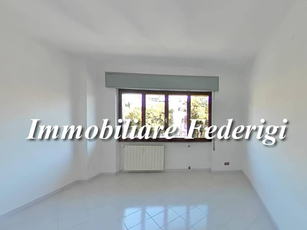 appartamento in vendita a Carrara in zona Avenza