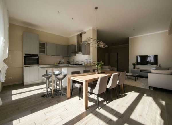 appartamento in vendita a Carrara in zona Marina di Carrara