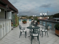 appartamento in vendita a Carrara in zona Marina di Carrara