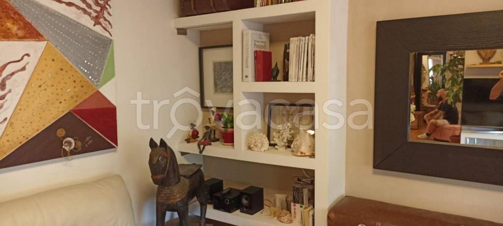 appartamento in vendita a Carrara in zona Centro Città