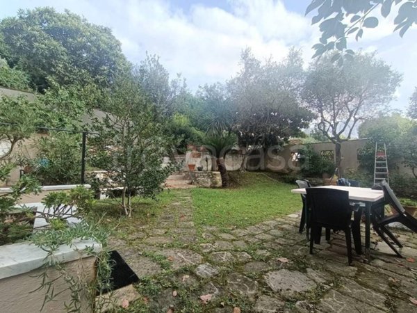 appartamento in vendita a Carrara in zona Centro Città