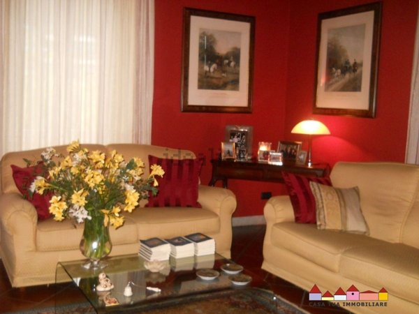 appartamento in vendita a Carrara in zona Centro Città