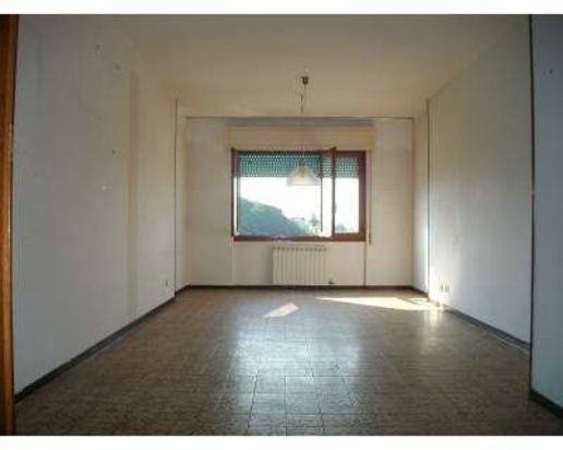 appartamento in vendita a Carrara in zona Marina di Carrara