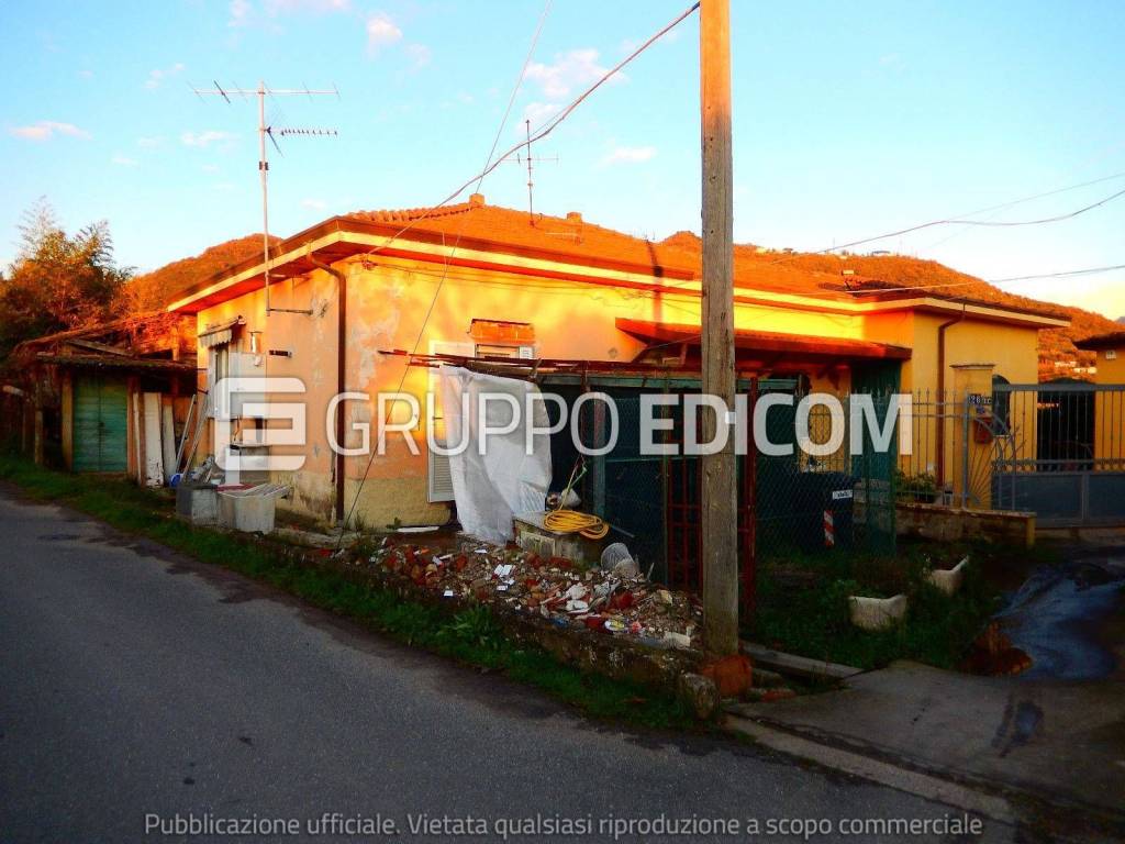 appartamento in vendita a Carrara