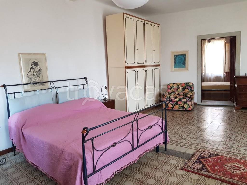 casa indipendente in vendita a Carrara in zona Marina di Carrara