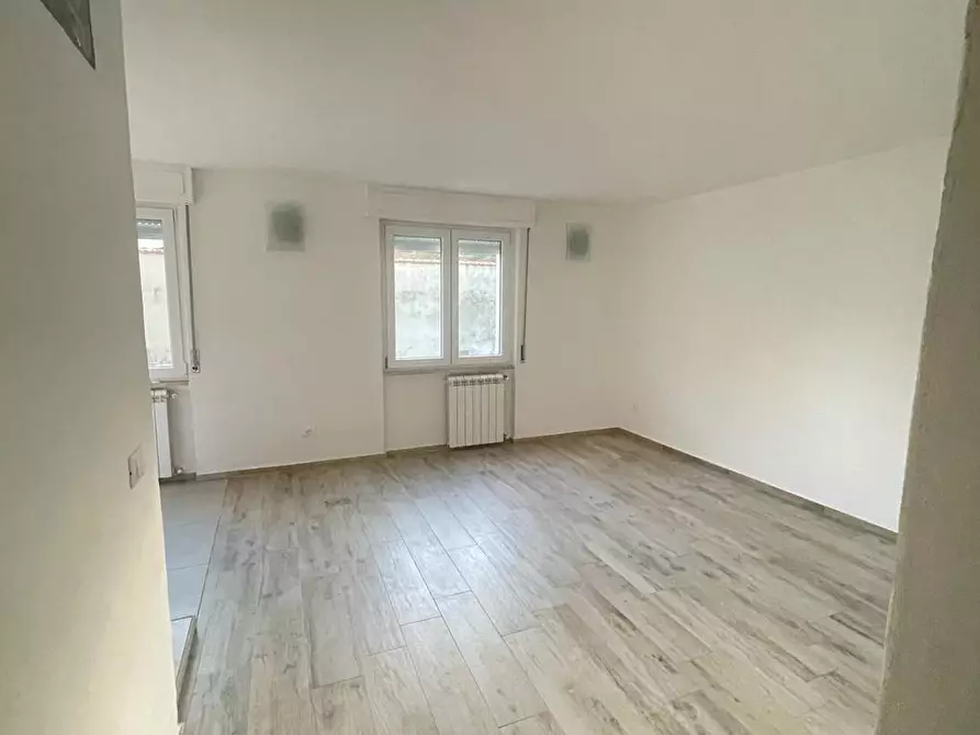 appartamento in vendita a Carrara in zona Marina di Carrara