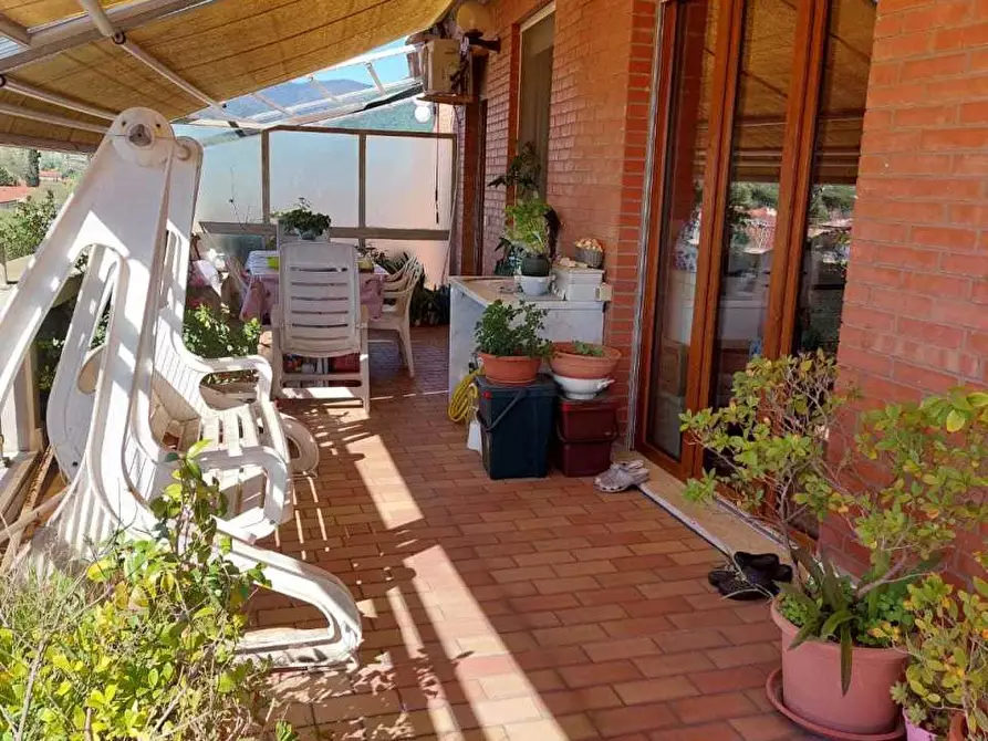 appartamento in vendita a Carrara in zona Marina di Carrara