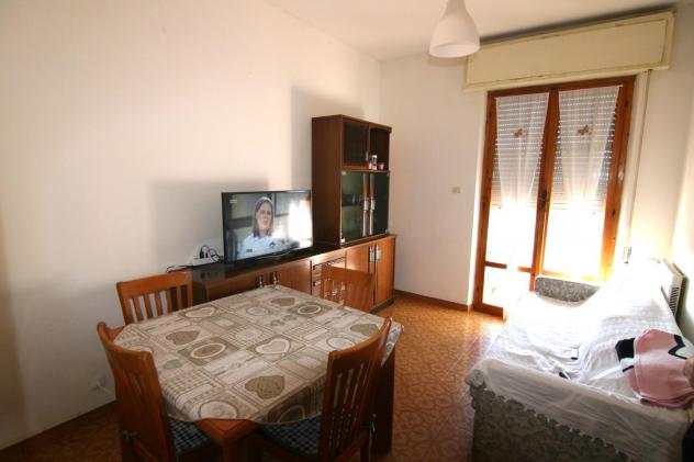 appartamento in vendita a Carrara in zona Marina di Carrara