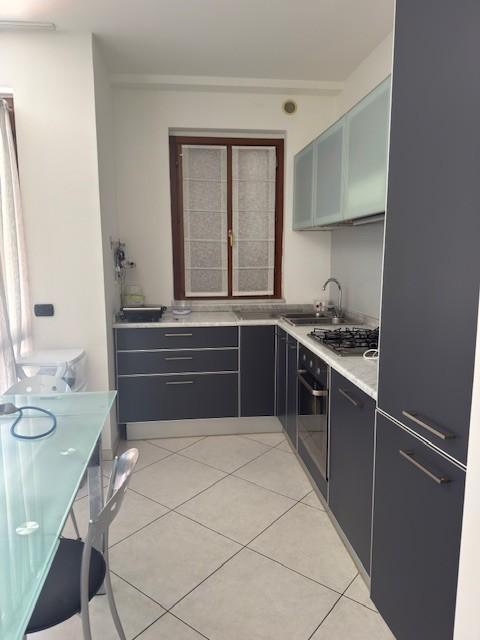 appartamento in vendita a Carrara in zona Marina di Carrara