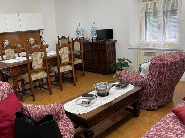 appartamento in vendita a Carrara in zona Torano