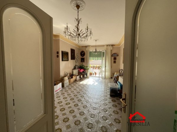 appartamento in vendita a Carrara in zona Marina di Carrara