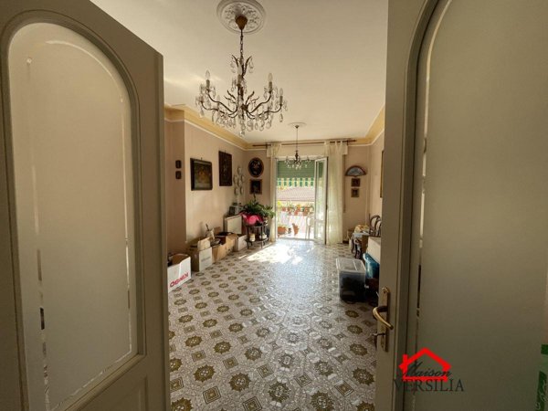 appartamento in vendita a Carrara in zona Marina di Carrara