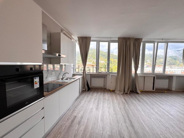 appartamento in vendita a Carrara