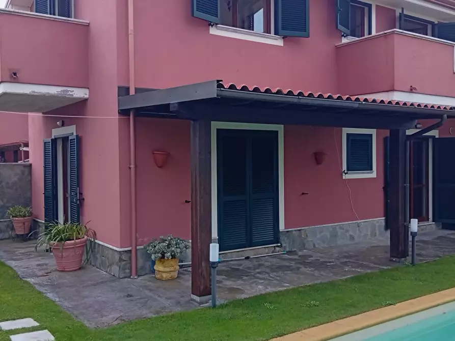 casa indipendente in vendita a Carrara in zona Marasio