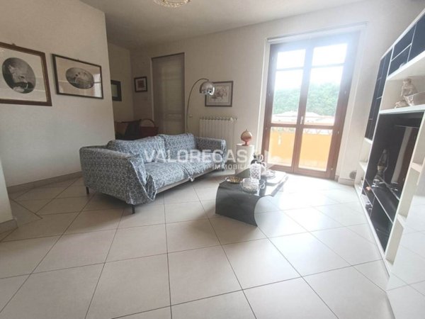 appartamento in vendita a Carrara in zona Fossola