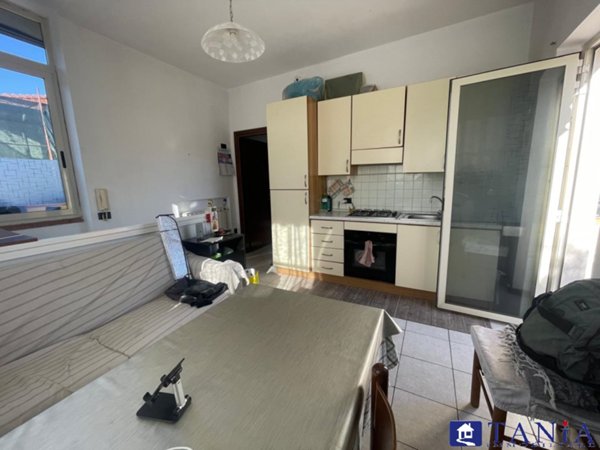 appartamento in vendita a Carrara in zona Marina di Carrara