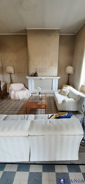 casa indipendente in vendita a Carrara in zona Marina di Carrara