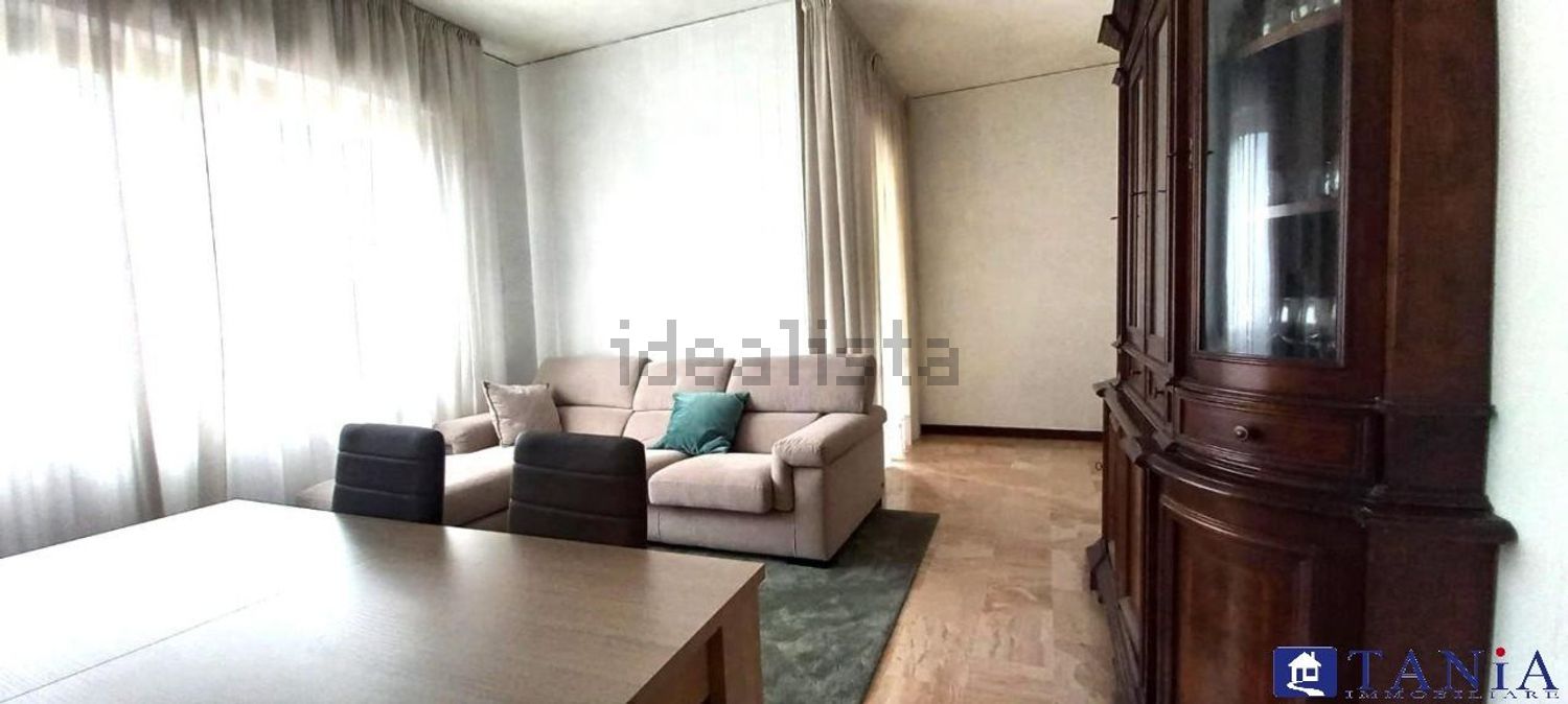 appartamento in vendita a Carrara in zona Marina di Carrara