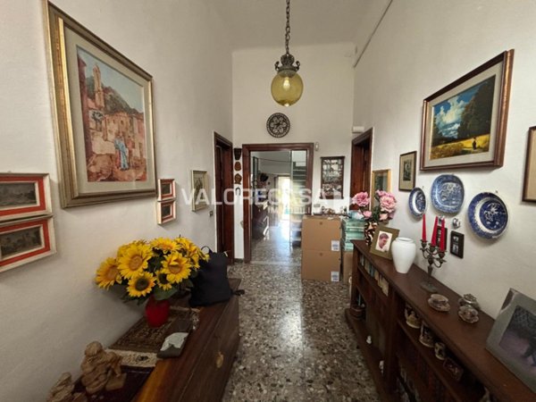 casa indipendente in vendita a Carrara in zona Marina di Carrara