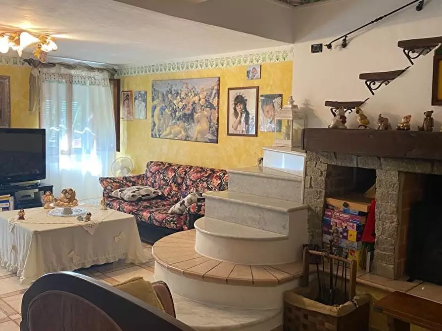 appartamento in vendita a Carrara in zona Gragnana