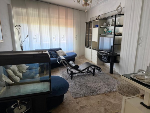 casa indipendente in vendita a Carrara in zona Centro Città