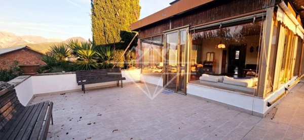 appartamento in vendita a Carrara in zona Avenza