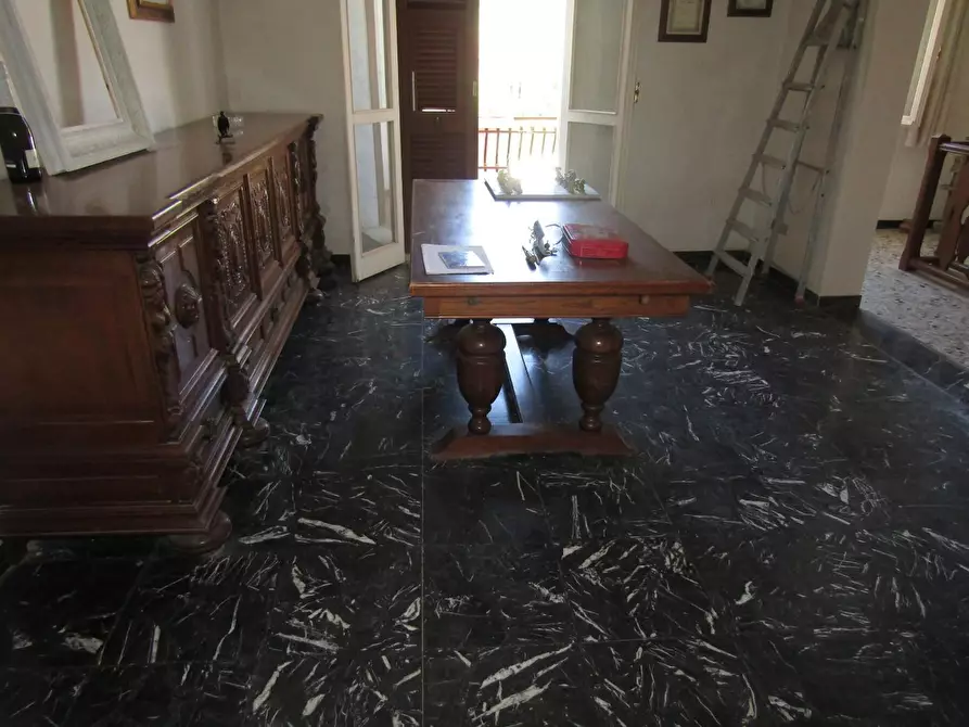 casa indipendente in vendita a Carrara in zona Bonascola