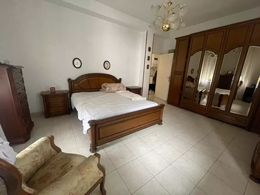 appartamento in vendita a Carrara in zona Fossola