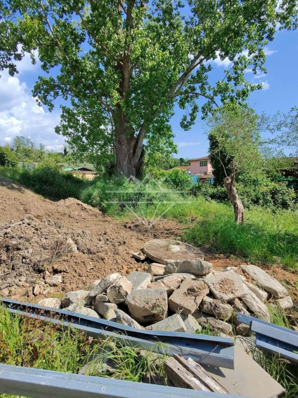 terreno agricolo in vendita a Carrara in zona Fossone