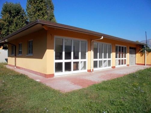 locale commerciale in vendita a Carrara in zona Stadio