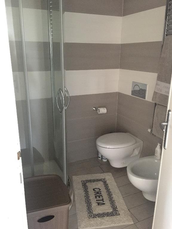 appartamento in vendita a Carrara in zona Avenza