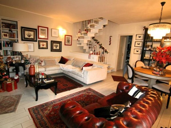 casa indipendente in vendita a Carrara in zona Fossone