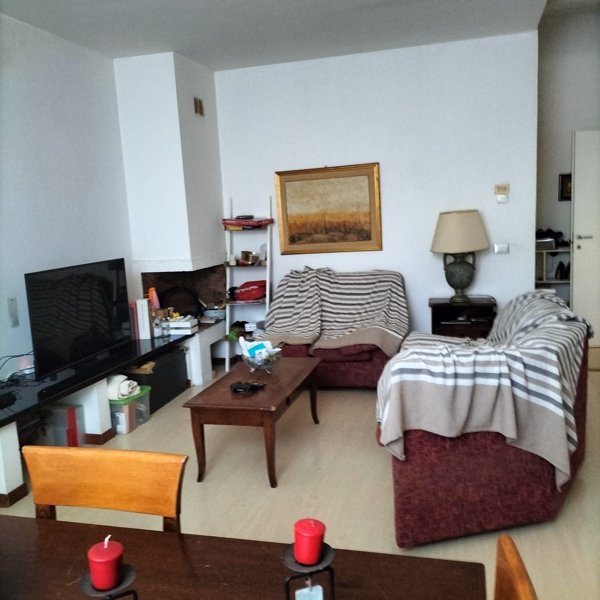 appartamento in vendita a Carrara in zona Avenza