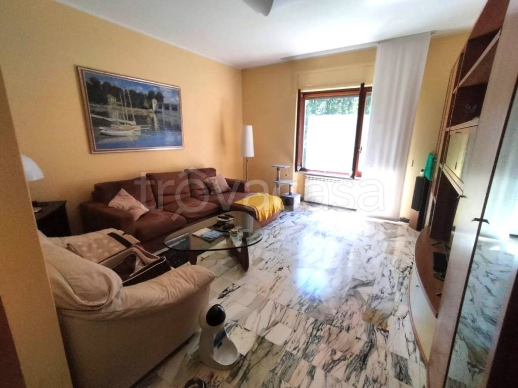 appartamento in vendita a Carrara in zona Centro Città