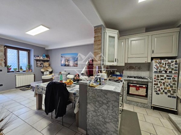 appartamento in vendita a Carrara in zona Centro Città