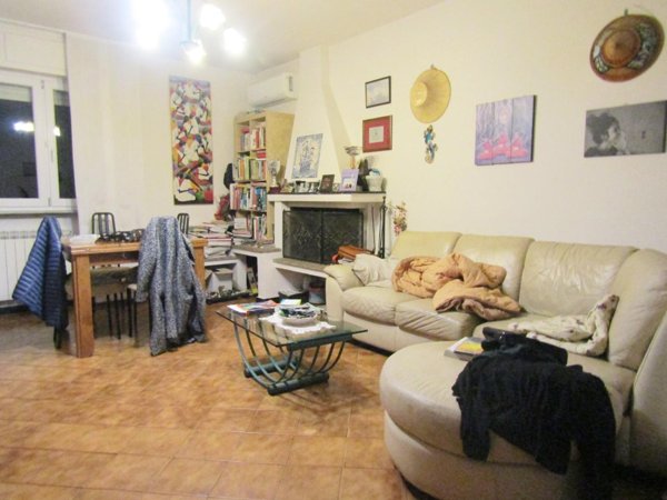 appartamento in vendita a Carrara in zona Avenza