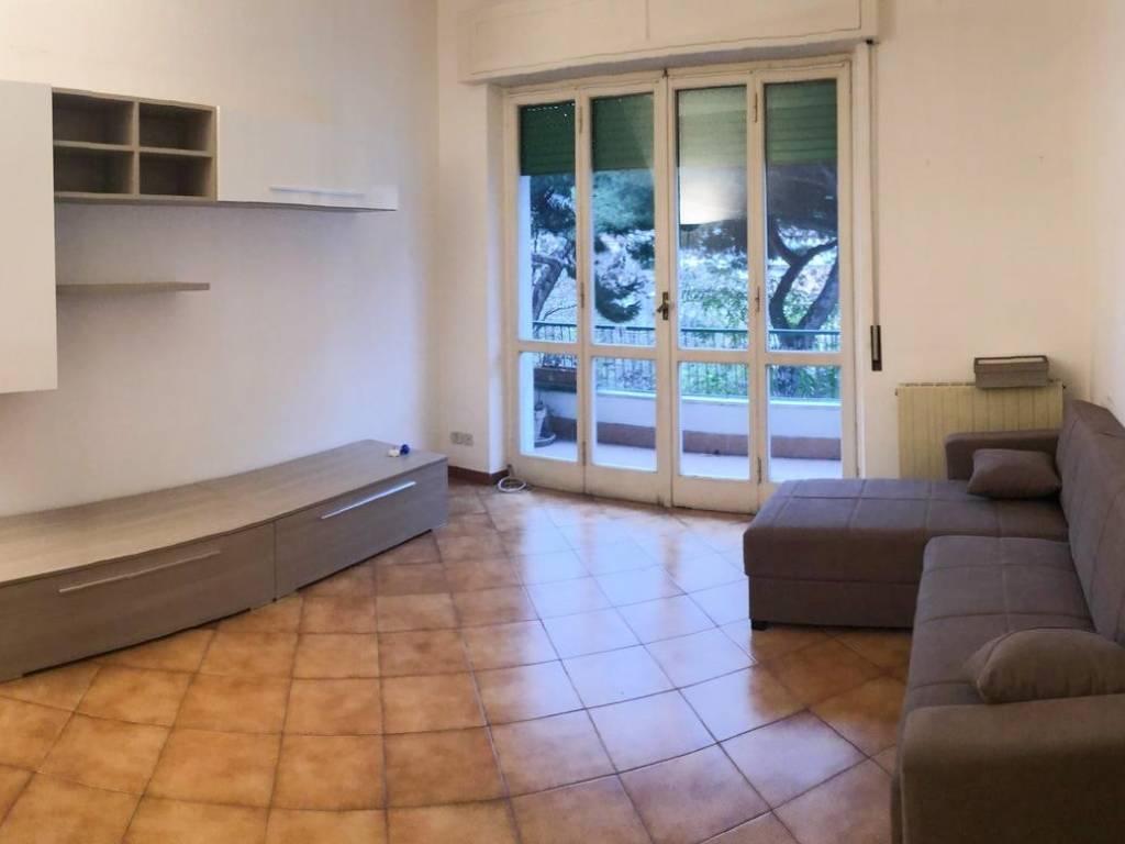 appartamento in vendita a Carrara in zona Centro Città