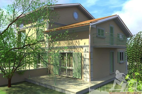 casa indipendente in vendita a Carrara in zona Stadio