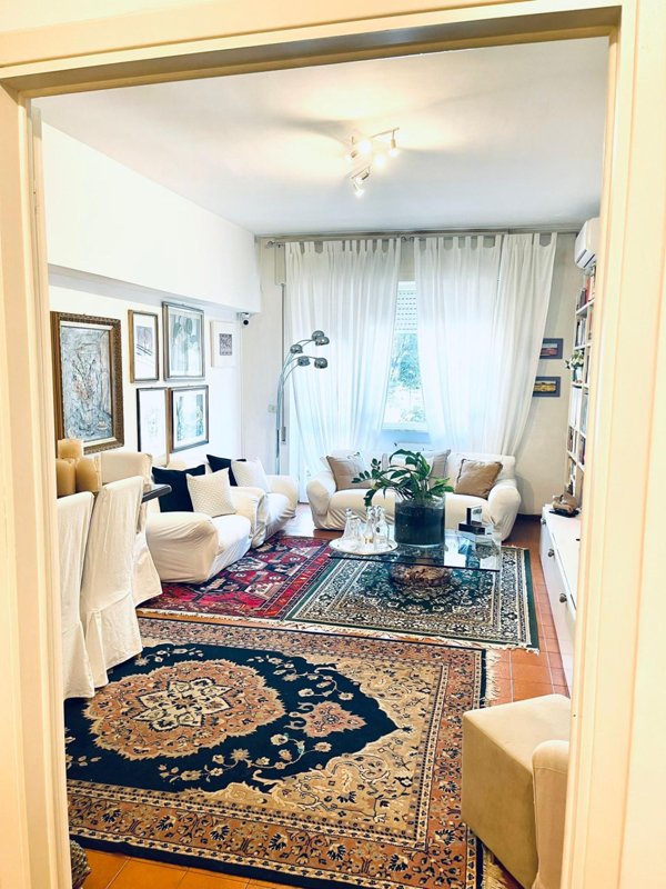 appartamento in vendita a Carrara in zona Centro Città