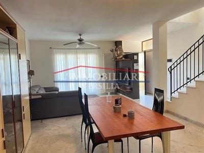 casa indipendente in vendita a Carrara