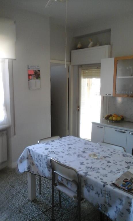 appartamento in vendita a Carrara in zona Centro Città